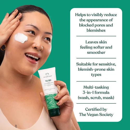 Vista 6 de The Body Shop. Producto 3 en 1 de árbol del té para el baño. Lavar, restregar, aplicar máscara. Hecho con aceite de árbol del té, vegano, 4,2 onzas