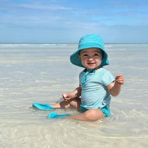 Vista 3 de Green Sprouts Rashguard para niña