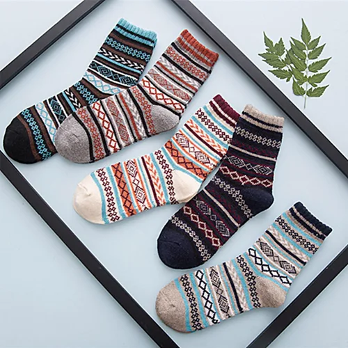 Vista 4 de 5 Pack Womens Wool Socks Winter Warm Socks Thick Knit Cabin Cozy Crew Soft Socks Gifts for Women