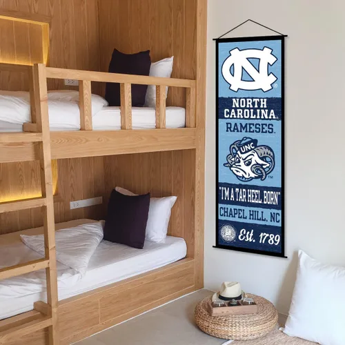 Vista 4 de Cartel y letrero de desplazamiento de UNC Tar Heels