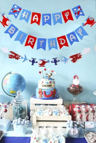 Vista 7 de Cartel de cumpleaños de avión y decoración de guirnalda para aviador, aviación, fiesta temática de cumpleaños, pancarta de fieltro con purpurina