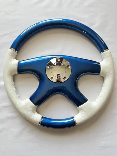 Vista 4 de Raptor Volante de madera azul y cuero blanco de 15