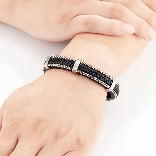 Vista 5 de Hoigblxy Pulsera de cuero para hombre, cierre magnético, de acero inoxidable, longitud de 8.26 pulgadas, Sin gemas.