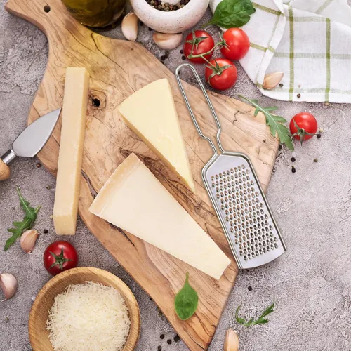 Vista 7 de Rallador de limón Zester Traje de 2 piezas,Rallador de queso de acero inoxidable,Molinillo fino de cocina para queso parmesano, jengibre, ajo, nuez