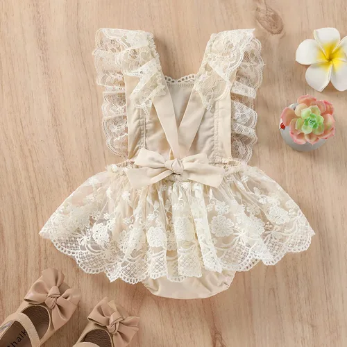 Vista 3 de ODASDO Mameluco de encaje para bebé niña con bordado delicado sin espalda con diadema de flores, 2 piezas de traje de pastel