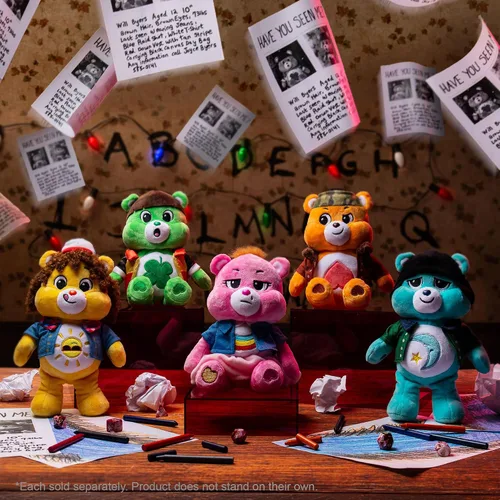 Vista 7 de Care Bears x Stranger Things Fun Size Plush - Bedtime Bear as Mike