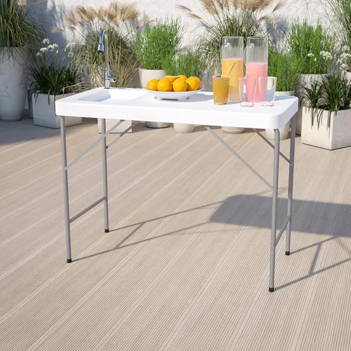 Vista 2 de Flash Furniture Wesley Mesa portátil de limpieza de peces de 4 pies con fregadero, mesa plegable portátil para acampar al aire libre con grifo