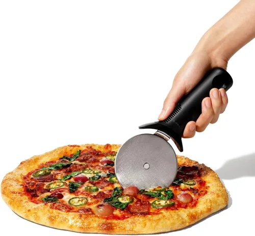 Vista 7 de OXO Good Grips - Rueda y cortador de pizza de 3.5 pulgadas