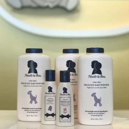 Vista 5 de Noodle & Boo Bundle of Joy - Juego de regalo para recién nacido; gel de baño 2 en 1 para el cabello y el cuerpo, loción súper suave para bebé
