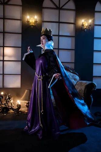 Vista 13 de Disguise womens Evil Queen Deluxe Adult Costume