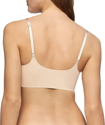 Vista 2 de Calvin Klein Brasier de bralette triangular, sin costuras, invisibles, cómodo, con forro ligero y sin costuras para mujer, Negro