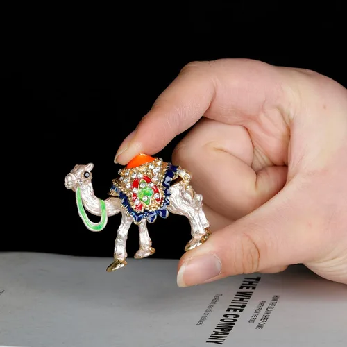 Vista 9 de SEVENBEES Figura coleccionable de camello Exquisita caja de joyería con bisagras de cristal, perfecta para los amantes de los camellos como adorno