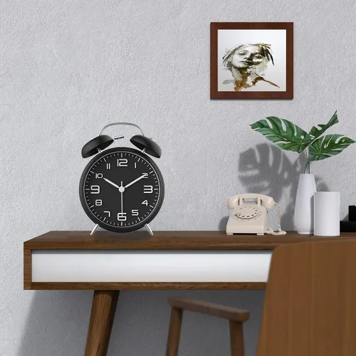 Vista 2 de Azyh Reloj despertador ruidoso para adultos que duermen pesados, de metal de 4 pulgadas, doble campana, funciona con pilas, para decoración de Negro