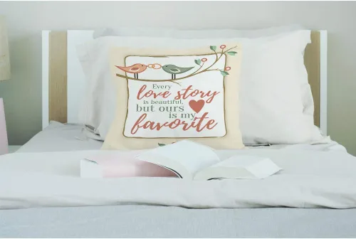 Vista 3 de EKOBLA Lover Bird - Funda de almohada con texto en inglés "Every Love Story is Beautiful But Ours is My Favorite Valentine", funda de cojín cuadrada