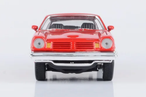 Vista 5 de Motormax 1974 Chevrolet Vega 1:24 Escala Diecast Modelo Réplica Forgotten Classics Series 79046 Rojo