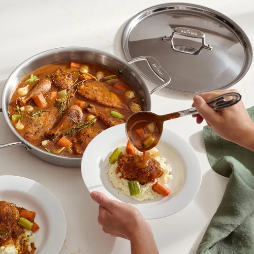 Vista 3 de All-Clad Herramientas de cocina de acero inoxidable de especialidad Cucharón de sopa Herramientas de cocina, cocina Hacks plata Plateado