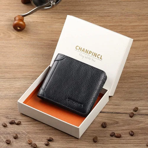 Vista 12 de Billetera de piel triple con bloqueo RFID para hombre con 2 ventanas de identificación, 2 compartimentos para efectivo, 6-8 ranuras para tarjetas