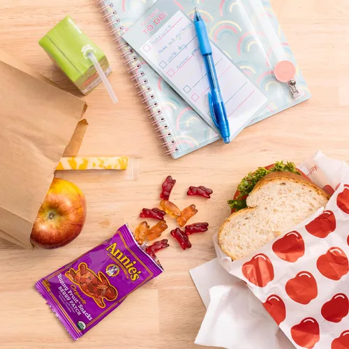 Vista 3 de Annie's Organic Berry Patch - Snacks de frutas con sabor a conejito, sin gluten, 10 bolsas, 7 onzas