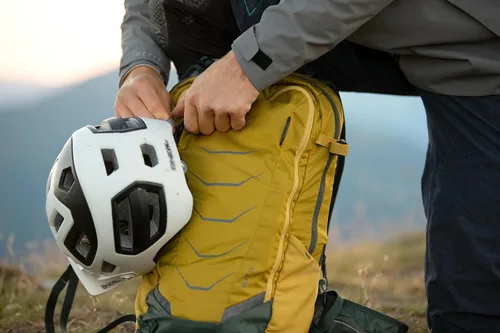 Vista 9 de Deuter Flyt 20 Mochila de ciclismo de montaña
