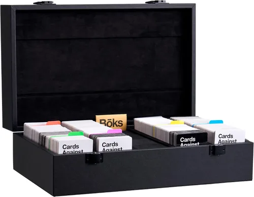 Vista 3 de Cards Against Humanity: Expansión definitiva • Casi 2,000 cartas preempaquetadas en nuestro estuche de almacenamiento Boks