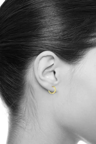 Vista 3 de Pendientes de aro de oro amarillo de 14 quilates de 0.039in de grosor, 2 tamaños diferentes disponibles