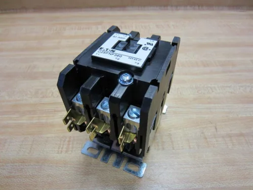 Vista 2 de Cutler Hammer C25FNF360 Eaton Contactor 60A C25FNF360B