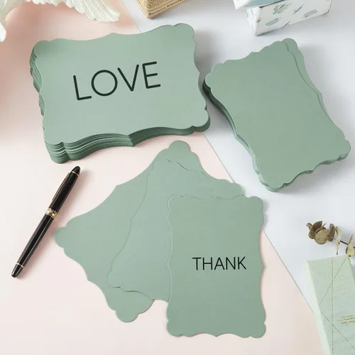 Vista 5 de Paquete de 50 Tarjetas en Blanco Verde Salvia, Cartulina de Papel Kraft Grueso Marrón, Tarjetas de Felicitación para DIY, Tarjetas de Regalo, Menús