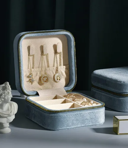Vista 2 de TAIMY Joyero de viaje de terciopelo de felpa pequeño estuche de joyería de viaje mini cajas organizadoras de viaje portátiles para anillos aretes