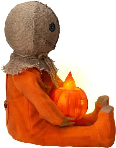 Vista 7 de Spirit Halloween Muñeca Sam sentado iluminado - Trick 'r Treat, multicolor