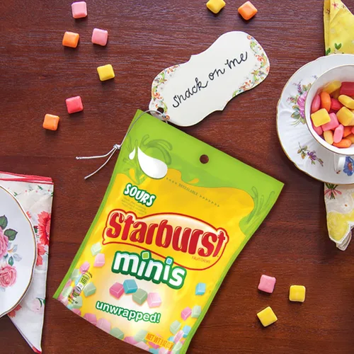 Vista 8 de Starburst Sours Minis - Bolsa de dulces masticables de frutas, 8.0 onzas