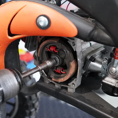 Vista 4 de Embrague de caja de reducción de engranajes para mini bicicleta de bolsillo de 2 tiempos de 47cc 49cc Heavy duty twin-chain design with T8F