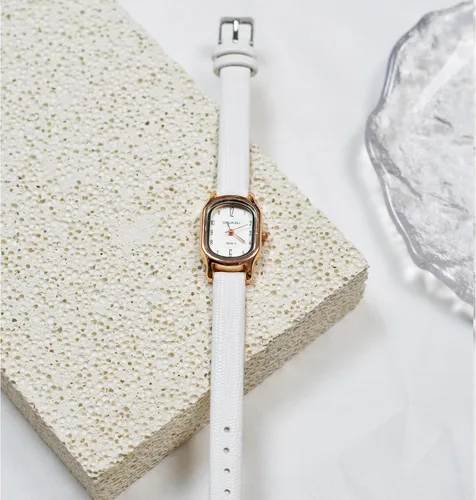 Vista 3 de Luxury Women's Analog Leather Strap Watch with Rose Gold-Tone Hands Square Watch & Round Watch