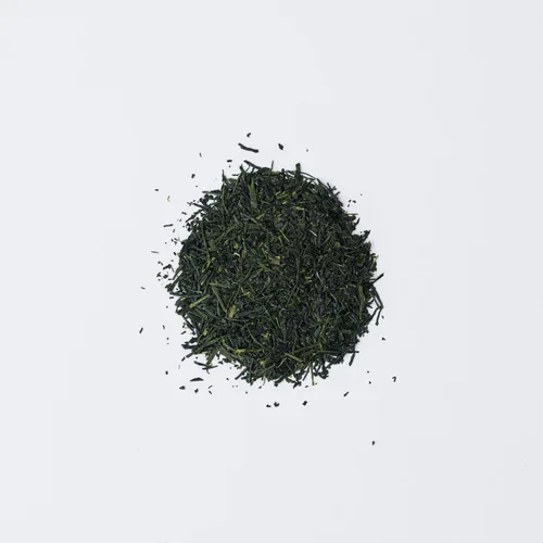 Vista 4 de Kabusecha japonesa orgánica - Cultivar Saemidori First Harvest - Fukamushi al vapor profundo - Sencha cultivado a la sombra - Té verde de hojas
