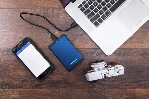 Vista 5 de SecureData SecureDrive BT 1TB Hardware Encriptado USB 3.0 Ext Drive FIPS 140-2 Nivel 3 Desbloqueo a través de la aplicación de teléfono compatible