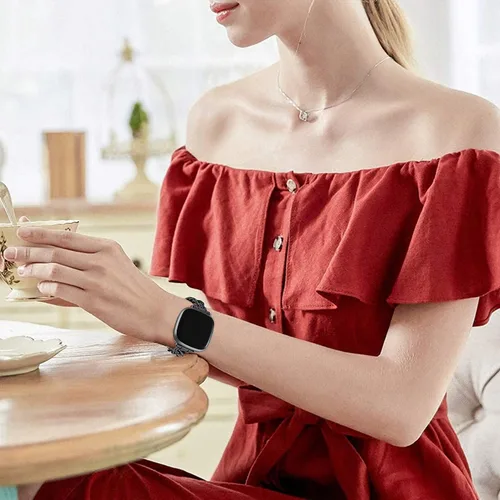 Vista 2 de Elegantes Correas de Metal en Cadena para Reloj Inteligente para Mujeres Compatible con Fitbit Sense/Fitbit Versa 3 Bandas para Mujeres Elegantes 1