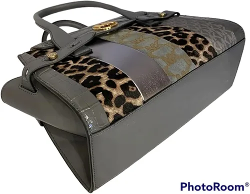 Vista 3 de Michael Kors Carmen - Bolso con solapa mediana en relieve