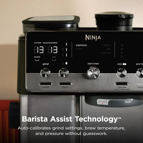 Vista 7 de Ninja Luxe Café Mini, máquina de café expreso y café por goteo, inoxidable