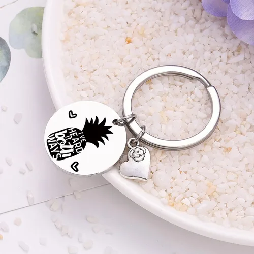 Vista 6 de Nothers Llavero para programas de televisión, regalo para amantes de la piña, llavero para mejor amiga, joyería de piña, regalo para hermana o amiga