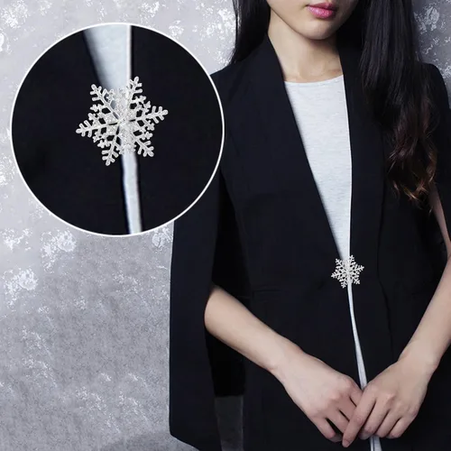 Vista 2 de EleQueen Broche de copo de nieve de cristal austriaco transparente para mujer