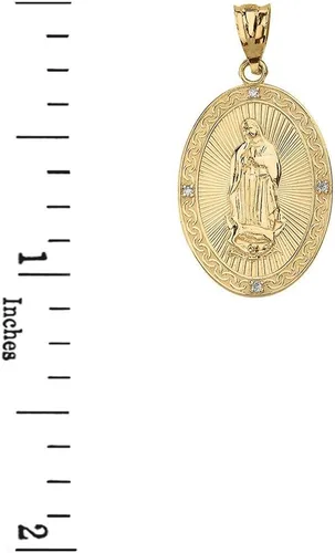 Vista 3 de Collar con colgante ovalado de oro amarillo de 10 quilates con diamantes de la Virgen de Guadalupe (grande)
