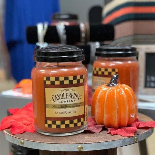 Vista 2 de Candleberry Candles Pastel de calabaza especiada Las mejores velas del mercado Vertido a mano en los Estados Unidos Altamente perfumado