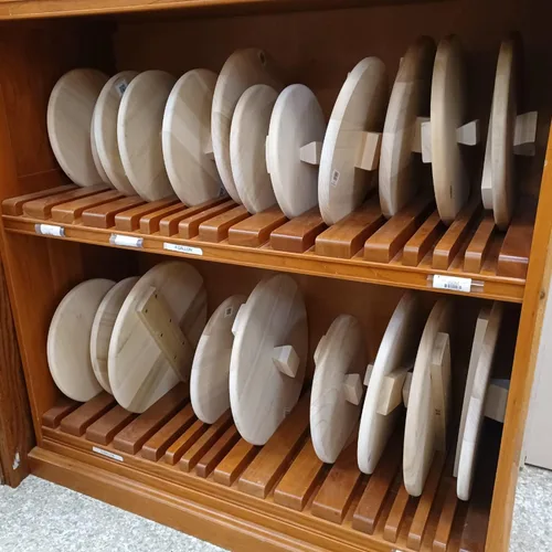 Vista 3 de Lehman's Tapa de madera para escabeche y fermentación, 1 galón, 7.75 pulgadas de diámetro, madera rústica, beige