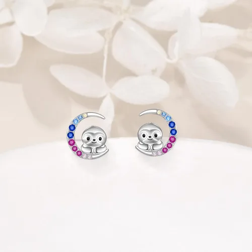 Vista 2 de YFN Aretes de tuerca de plata de ley con diseño de luna y animales lindos para mujeres y niñas