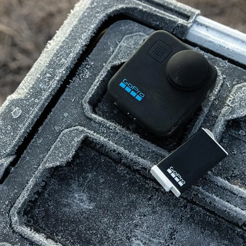 Vista 7 de GoPro Batería Recargable Enduro (MAX) - Accesorio Oficial de GoPro