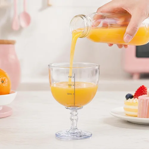 Vista 5 de Goaste Paquete de 4 vasos para beber vino para bebé, copas de plástico estilo copa con tapas, tazas de bebidas para niños de 6.7 onzas para jugo
