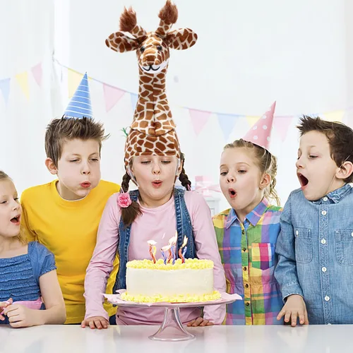 Vista 2 de Amosfun Sombrero de jirafa para fiesta de animales para padres e hijos, accesorio interactivo para disfraz de escenario, gorra de jirafa con correa