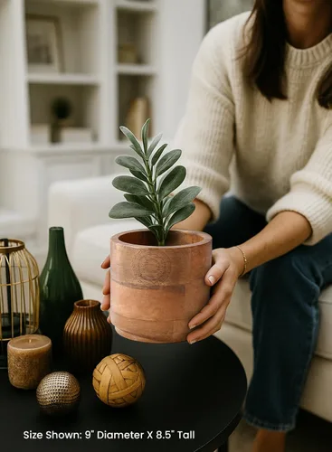 Vista 3 de Serene Spaces Living Macetero grande de madera de mango marrón, maceta de madera natural para flores y plantas sintéticas, plantas