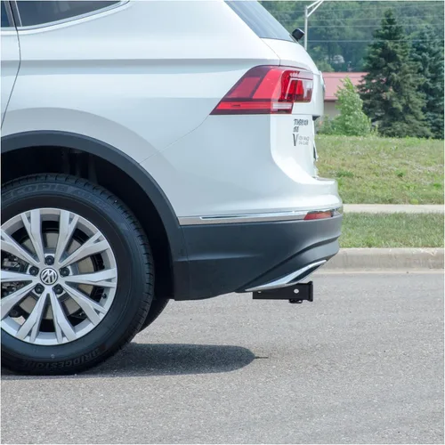 Vista 9 de CURT 13381 Enganche de remolque Clase 3, receptor de 2 pulgadas, Compatible con algunos modelos de Volkswagen Tiguan