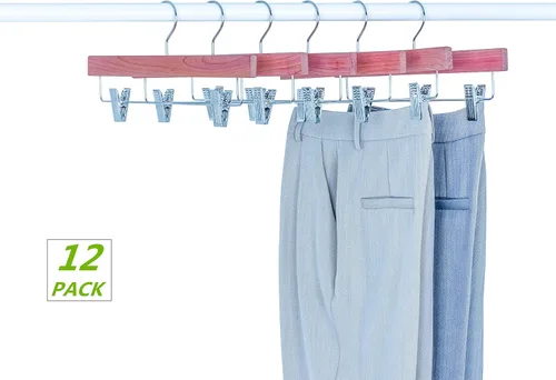 Vista 6 de Amber Home Paquete de 12 perchas para pantalones de madera de cedro rojo americano, perchas de madera de cedro natural con 2 clips ajustables