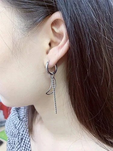 Vista 2 de Aretes colgantes de aro con forma de luna creciente para mujeres, niñas y hombres, 316 colgantes de acero inoxidable quirúrgico 316, minimalista